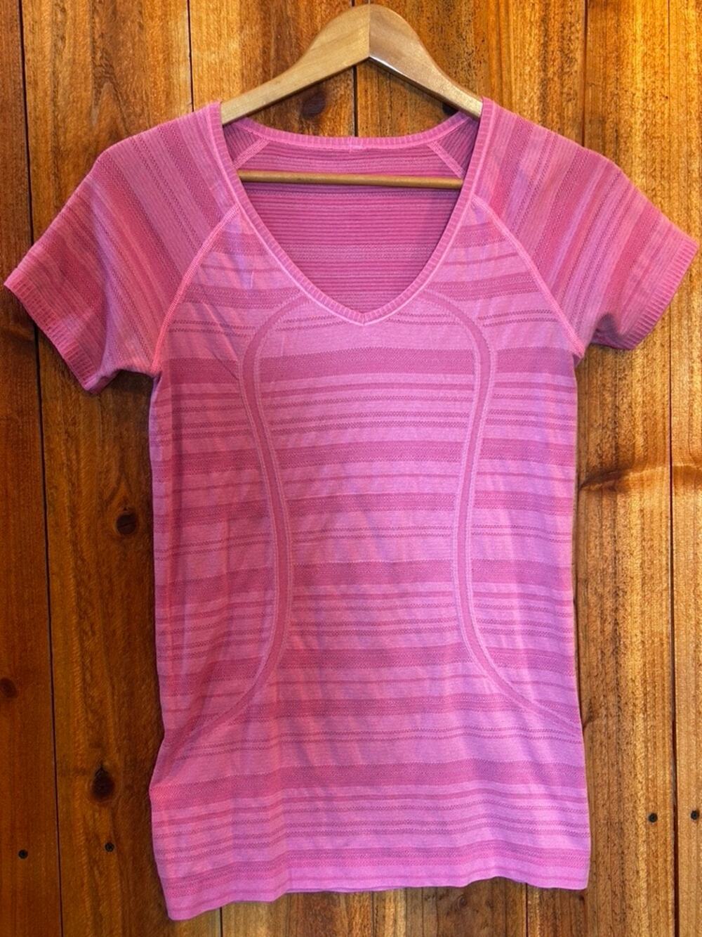 LuLaRoe Womens XXS Pink V Neck Short Sleeve Knit Top T Shirt Textured EUC Es XXS